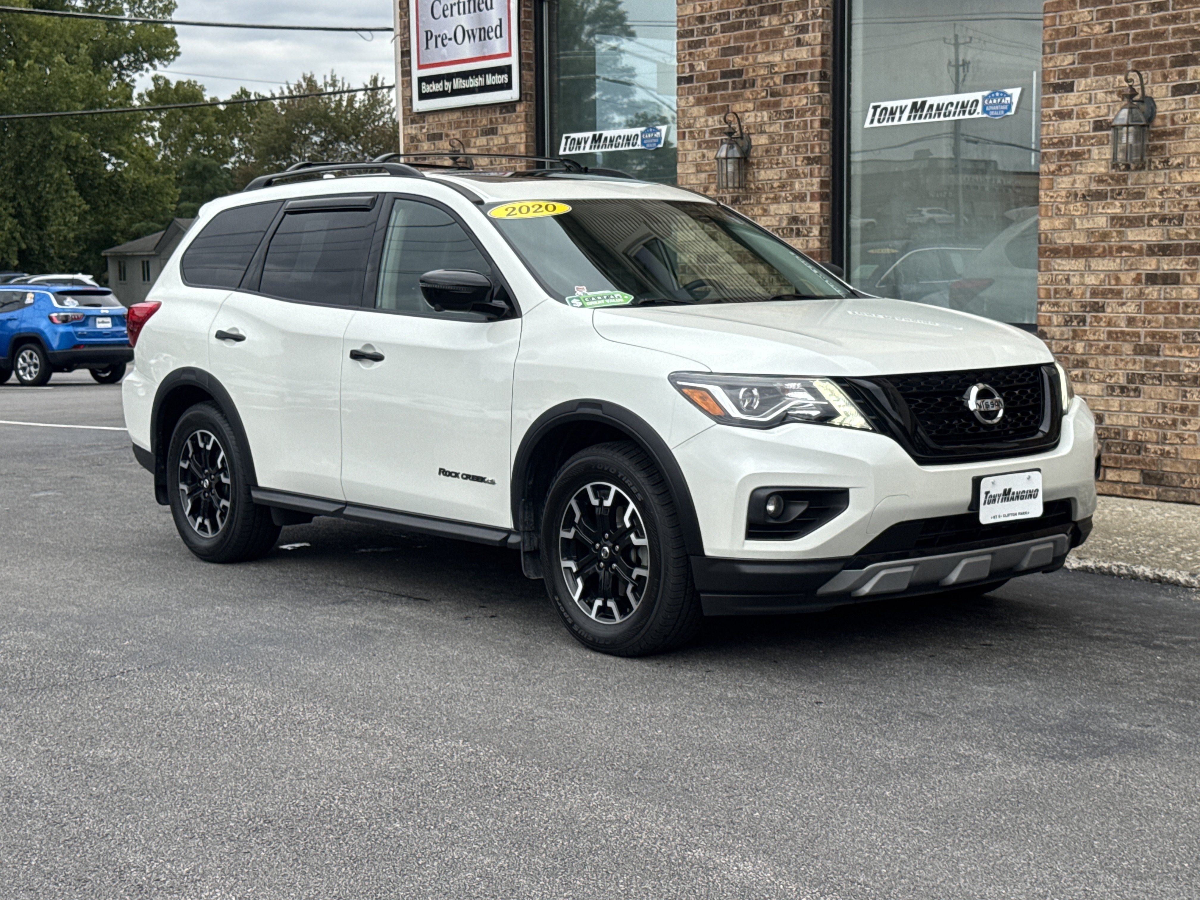 Used 2020 Nissan Pathfinder SL AWD/4WD image 7
