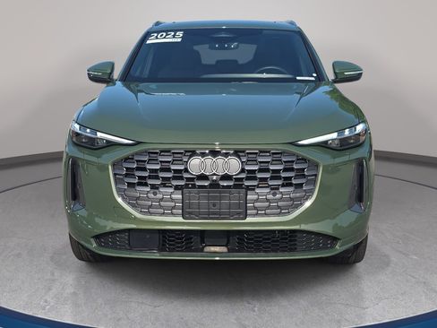 Certified 2025 Audi Q5 Premium Plus AWD/4WD image 2