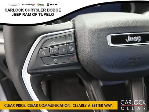 New 2025 Jeep Grand Cherokee Altitude image 16