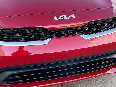 Certified 2024 Kia Forte LXS w/ LXS Technology Package image 28