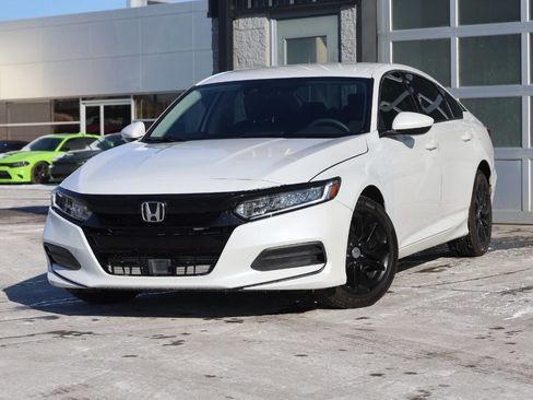 Used 2018 Honda Accord LX image 3