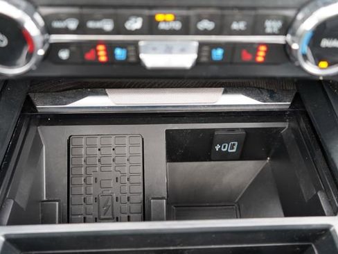 Used 2025 Ford F250 Platinum AWD/4WD image 42