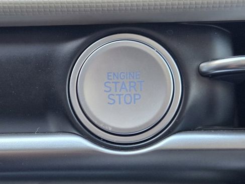 Certified 2025 Hyundai Tucson SE image 21