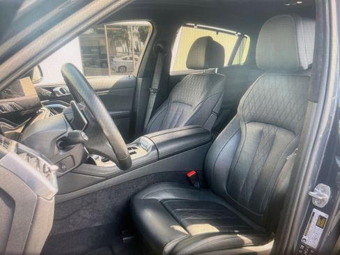 Used 2025 BMW X6 M60i AWD/4WD image 5