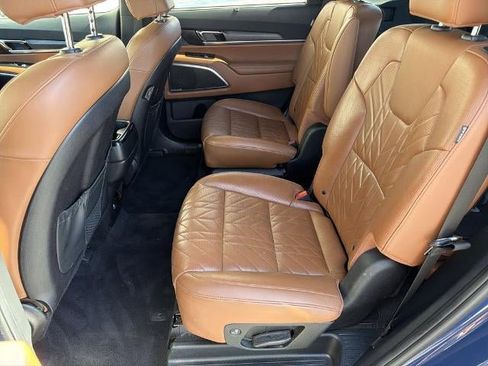 Used 2023 Kia Telluride SX Prestige X-Pro AWD/4WD image 11