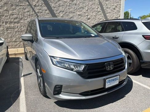 Used 2022 Honda Odyssey Touring image 2