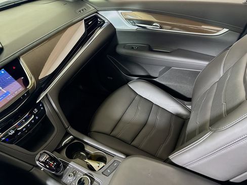 Certified 2025 Cadillac XT6 Premium Luxury w/ Platinum Package AWD/4WD image 23