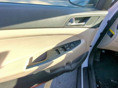 Used 2017 Hyundai Tucson SE FWD image 8