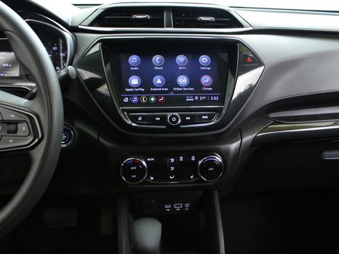 Used 2023 Chevrolet TrailBlazer LT w/ Convenience Package image 17