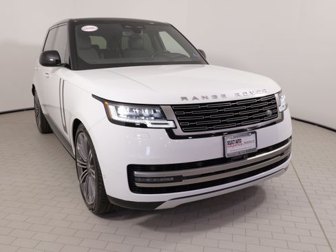 Used 2024 Land Rover Range Rover SE AWD/4WD image 6