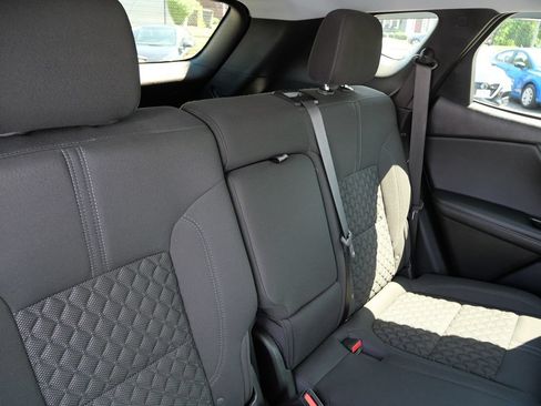 Used 2022 Chevrolet Blazer LT AWD/4WD image 31
