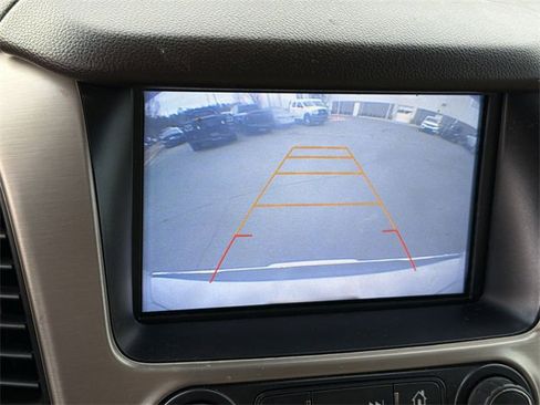 Used 2017 GMC Yukon XL Denali w/ Open Road Package image 18