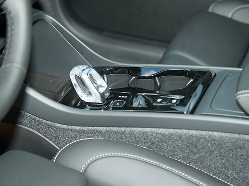 New 2026 Volvo XC40 B5 Plus w/ Protection Package Premier image 13