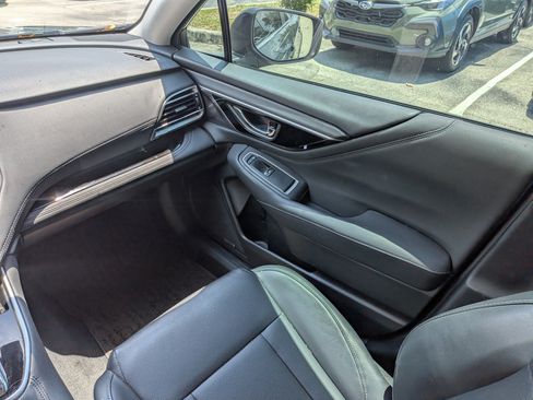 Used 2023 Subaru Outback Limited XT AWD/4WD image 18