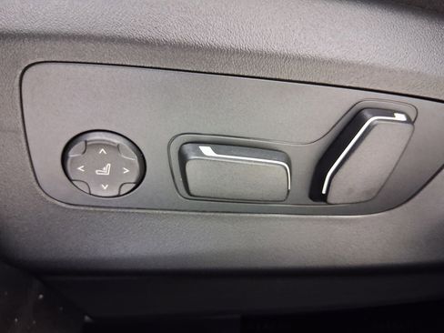 New 2026 BMW 530i w/ Premium Package image 13