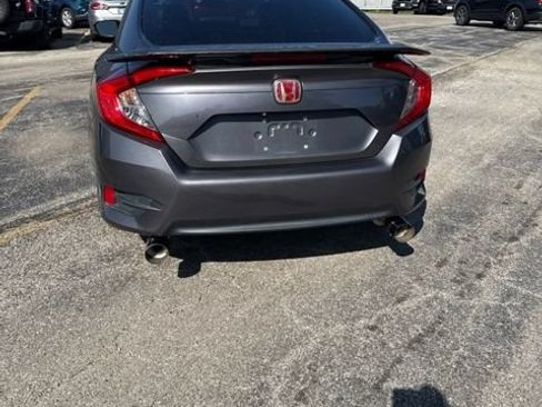 Used 2016 Honda Civic EX image 2