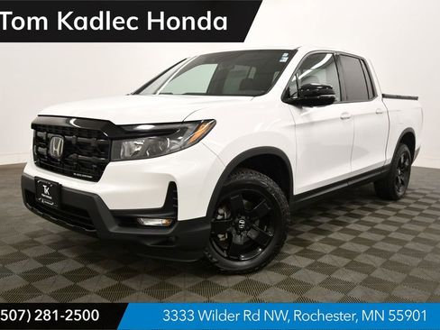 Used 2025 Honda Ridgeline Black Edition image 1