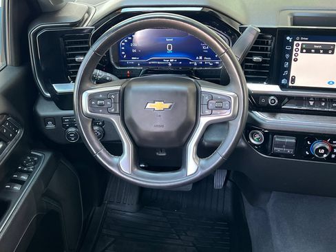 Used 2024 Chevrolet Silverado 2500 LTZ image 11