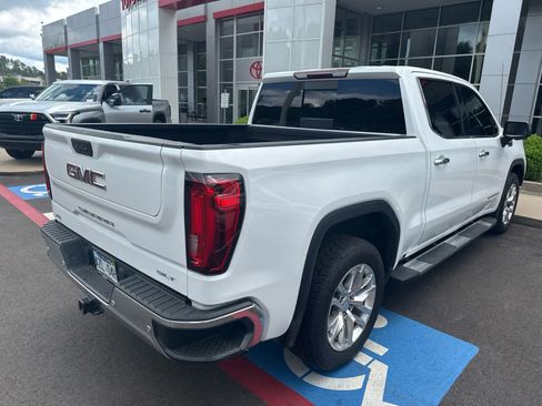 Used 2020 GMC Sierra 1500 SLT RWD image 4