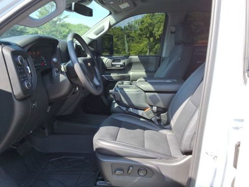 Used 2025 Chevrolet Silverado 2500 Custom w/ Custom Value Package AWD/4WD image 23