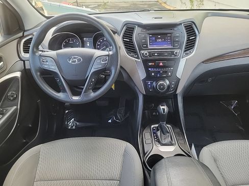 Used 2018 Hyundai Santa Fe Sport FWD image 17