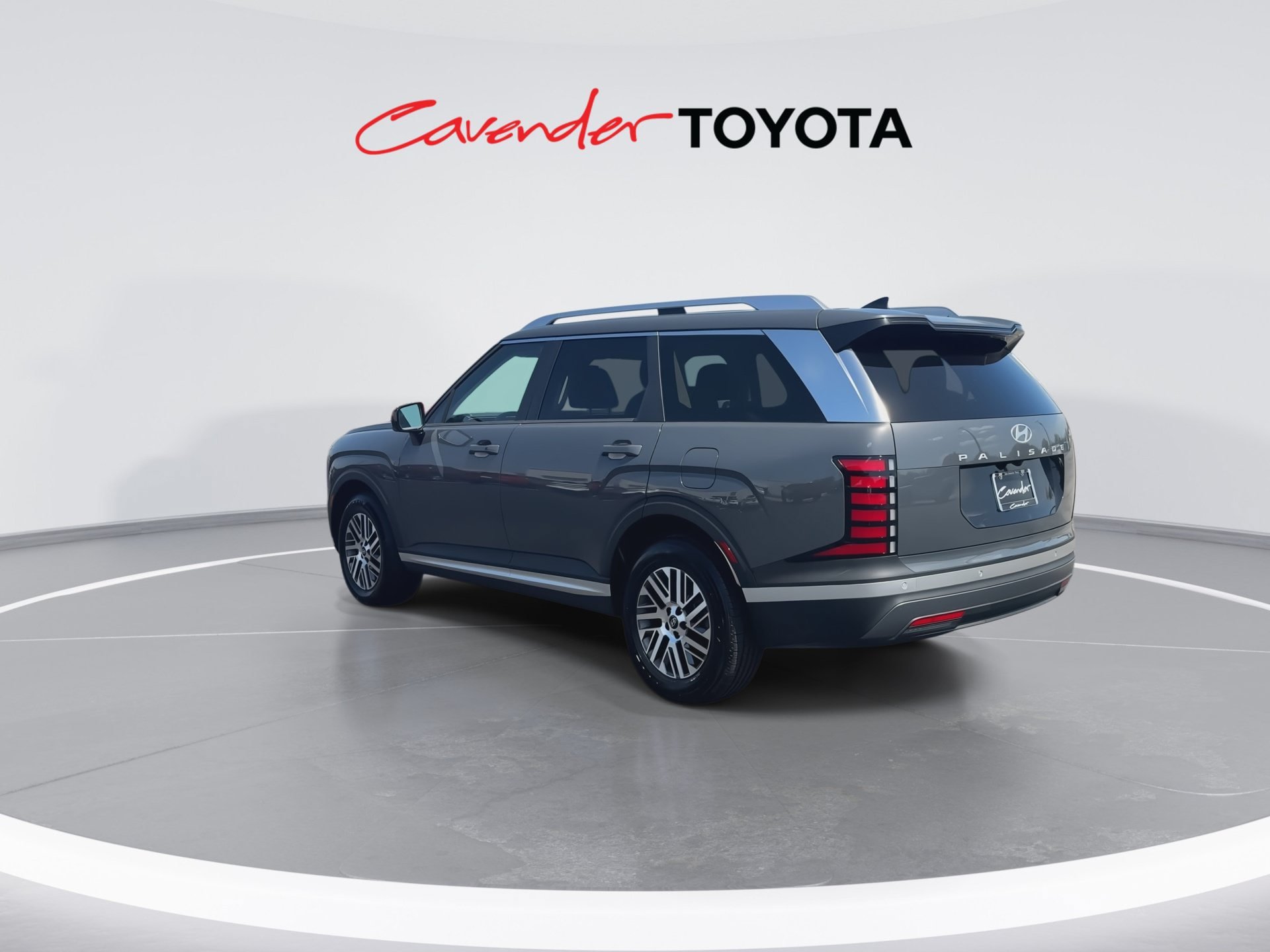 Used 2026 Hyundai Palisade SEL FWD image 6