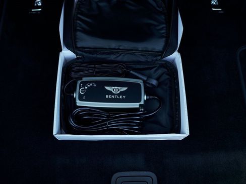 Used 2023 Bentley Continental GT Speed image 18