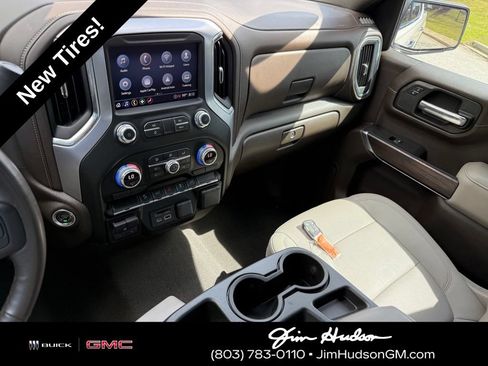 Used 2022 GMC Sierra 1500 SLT w/ X31 Off-Road Package AWD/4WD image 27
