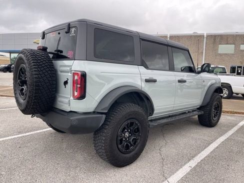 Used 2023 Ford Bronco Wildtrak image 3