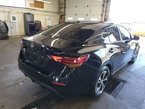 Used 2022 Nissan Sentra SV w/ Trunk Package FWD image 2