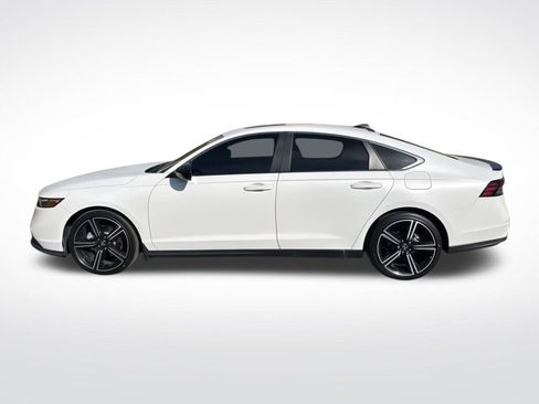 Used 2025 Honda Accord Sport image 10