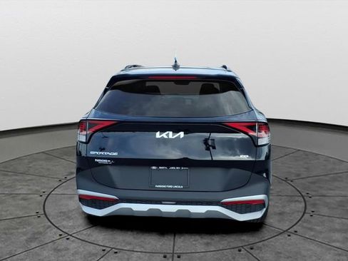 Used 2025 Kia Sportage EX w/ Premium Package image 5