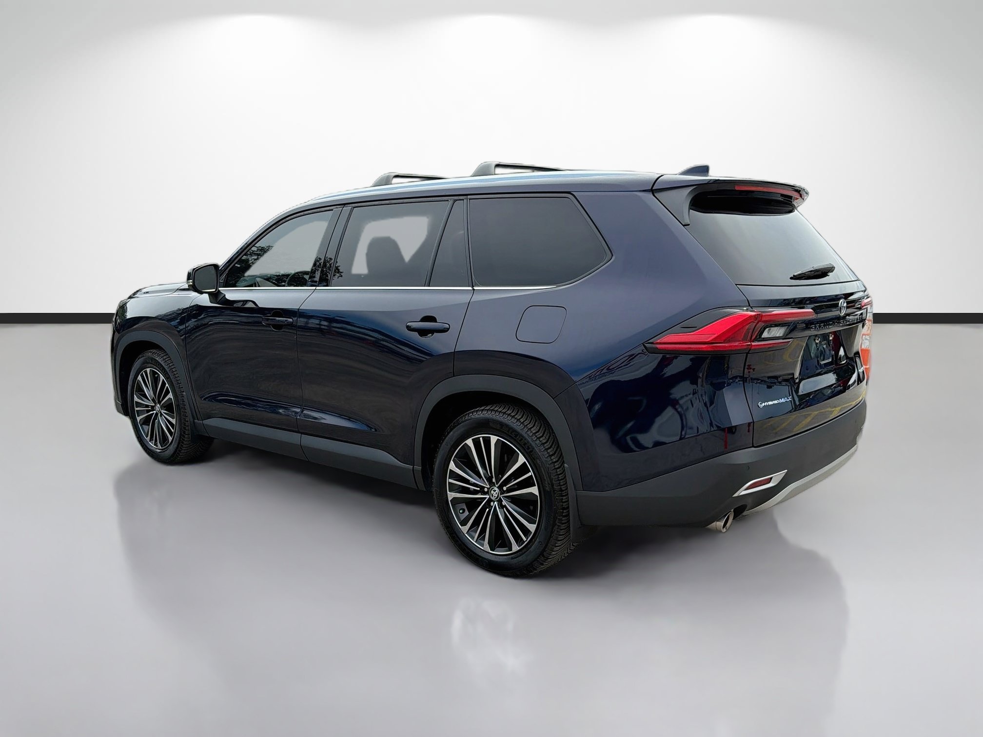 Used 2024 Toyota Grand Highlander AWD Hybrid image 5
