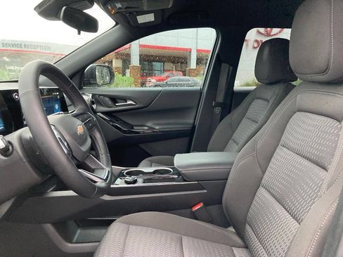 Used 2026 Chevrolet Equinox LT FWD image 10