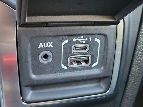 Used 2021 Jeep Wrangler Sport w/ Technology Group image 22