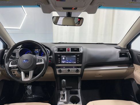 Used 2017 Subaru Outback 2.5i Limited AWD/4WD image 23