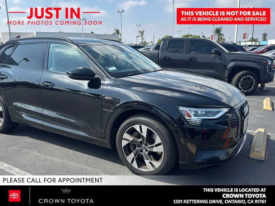 Used 2021 Audi e-tron Premium w/ Convenience Plus Package AWD/4WD image 3