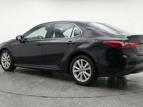 Used 2025 Toyota Camry LE FWD image 6