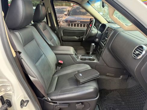Used 2010 Ford Explorer Sport Trac Limited RWD image 11