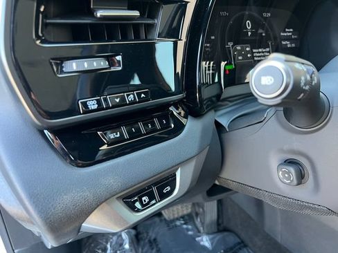 Used 2025 Lexus RX 450h AWD w/ Convenience Package image 27
