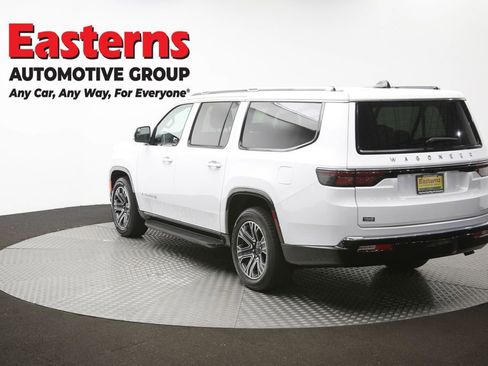 Used 2024 Jeep Wagoneer L Series II w/ Flexible Seating Group RWD image 68