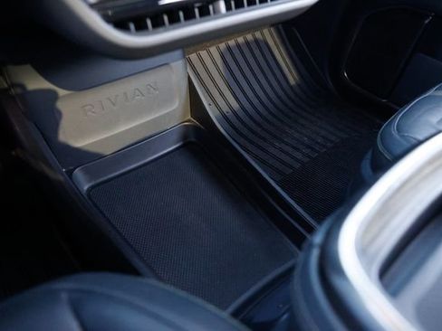 Used 2022 Rivian R1T Launch Edition image 43