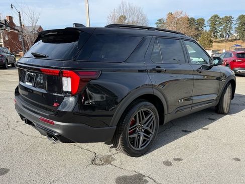 New 2026 Ford Explorer ST w/ Sun And Sound Package image 5