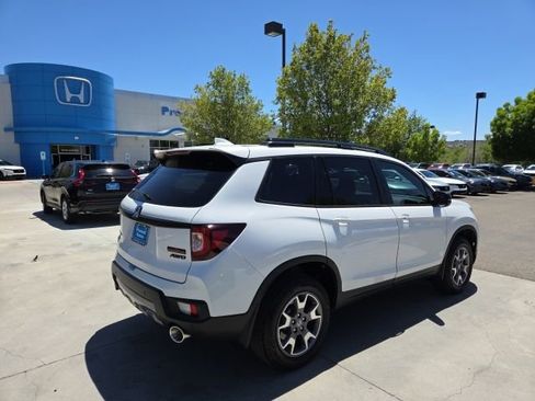Certified 2023 Honda Passport TrailSport image 6