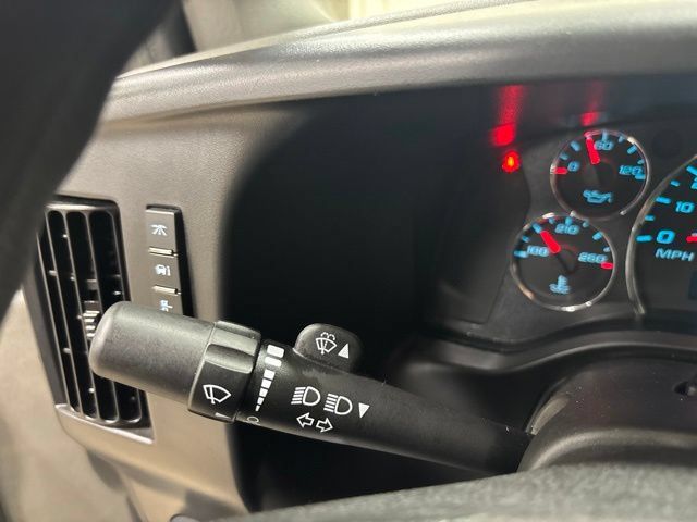 Used 2025 Chevrolet Express 2500 LT w/ LT Preferred Equipment Group RWD image 24