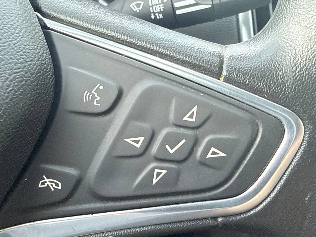 Used 2018 Chevrolet Equinox LT FWD image 21