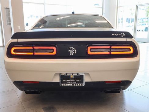 Used 2023 Dodge Challenger SRT Hellcat w/ Driver Convenience Group RWD image 7