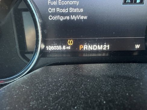 Used 2015 Ford F150 Lariat image 9