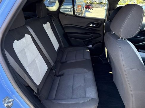 Used 2024 Chevrolet Trax RS w/ Driver Confidence Package image 25