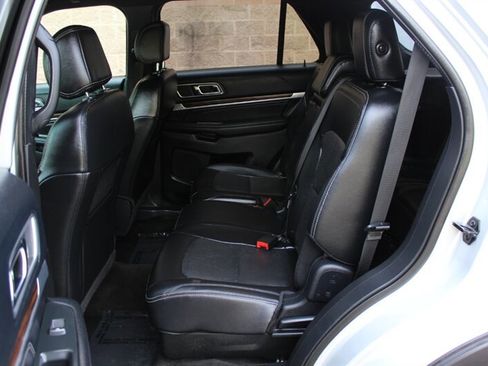 Used 2016 Ford Explorer Limited AWD/4WD image 13